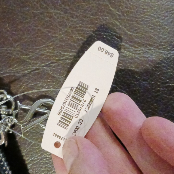 Victoria's Secret Black Sequined coin Pouch - Picture 4 of 7